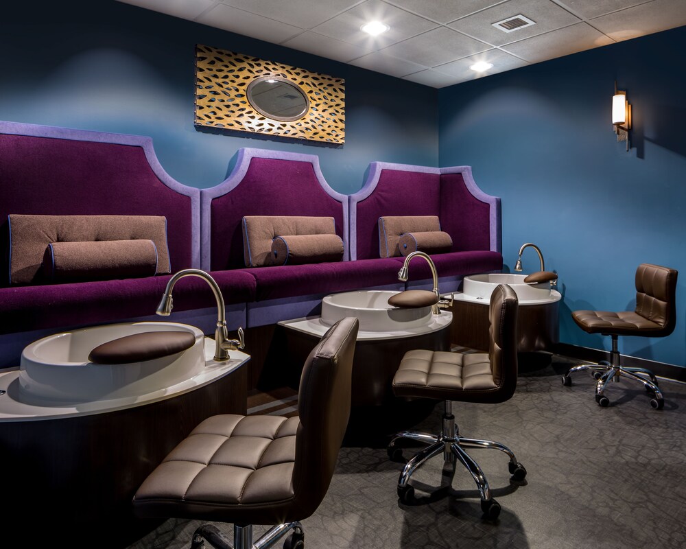 Nail Salon