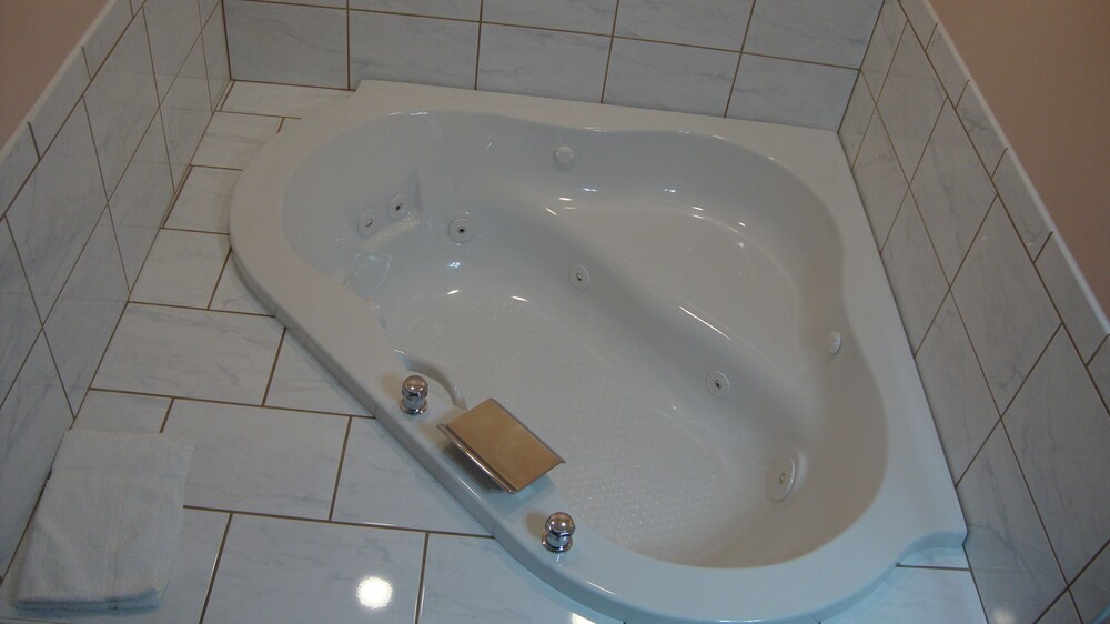 Jetted Tub