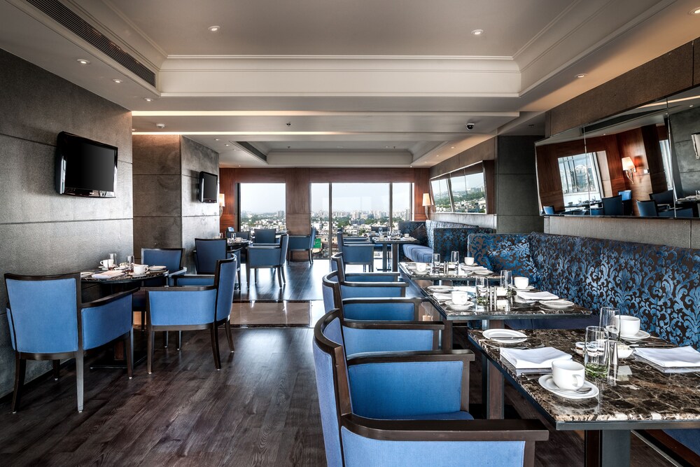Hotel Lounge
