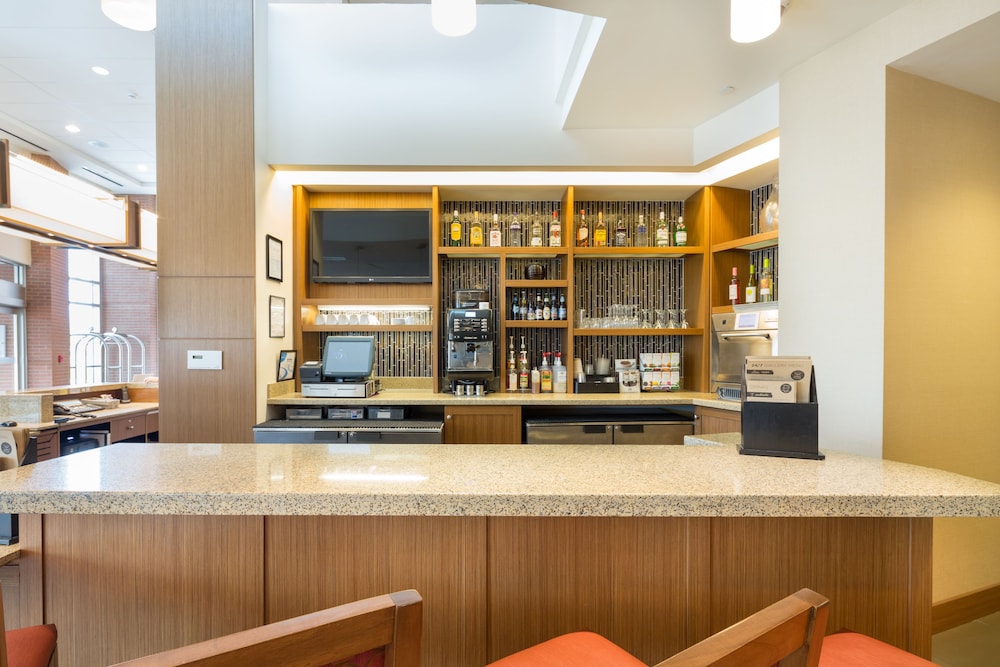 Hotel Lounge