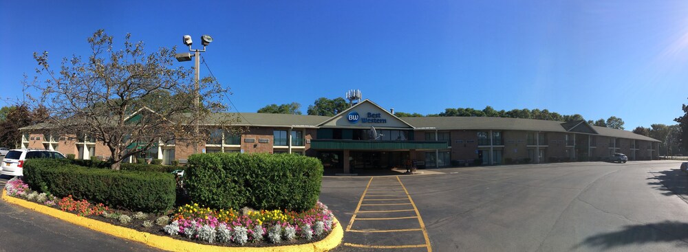 Hotel Front