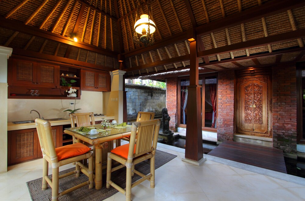บริการอาหารในห้องพัก