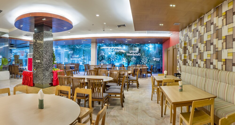 Food Court