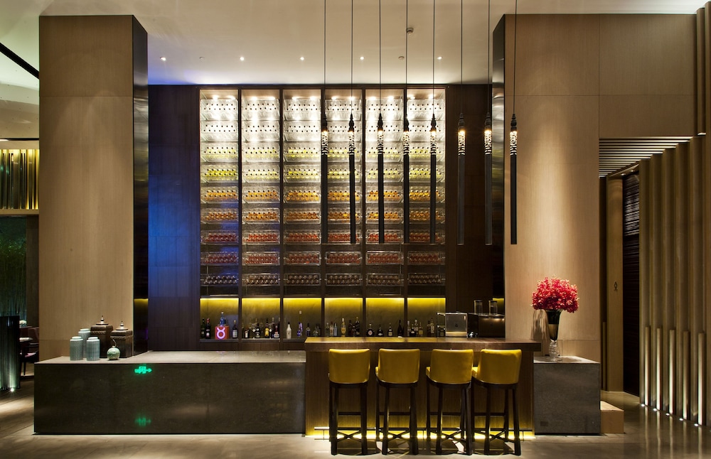 Hotel Lounge
