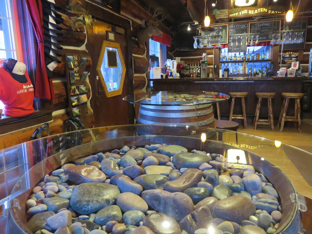 Hotel Bar