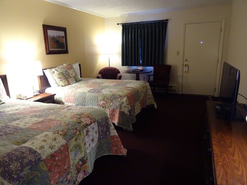 Bird-in-Hand Family Inn