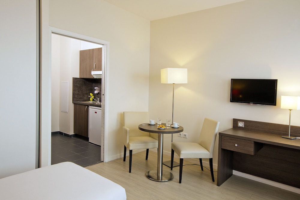 Studio - Guestroom