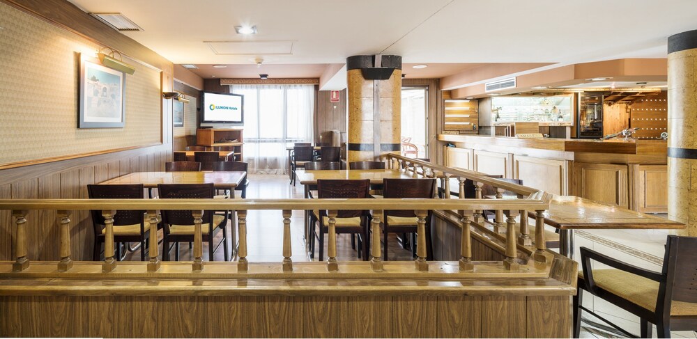Hotel Bar