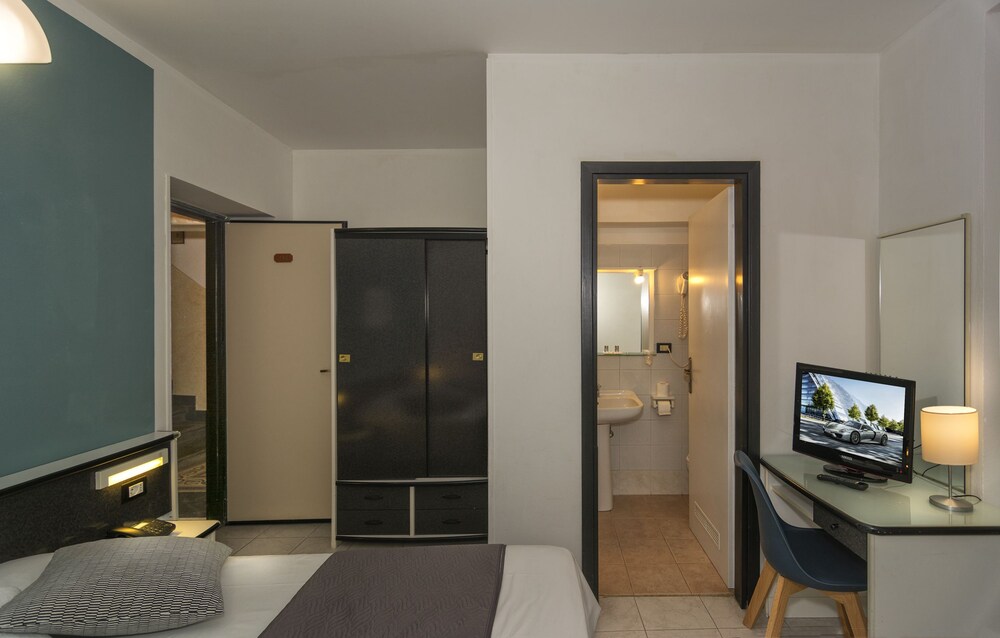 Guestroom View