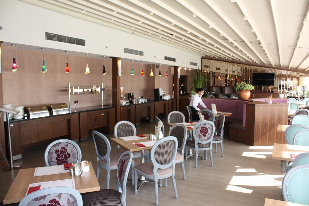 Hotel Lounge