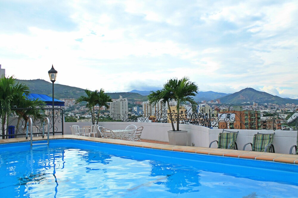 Rooftop Pool