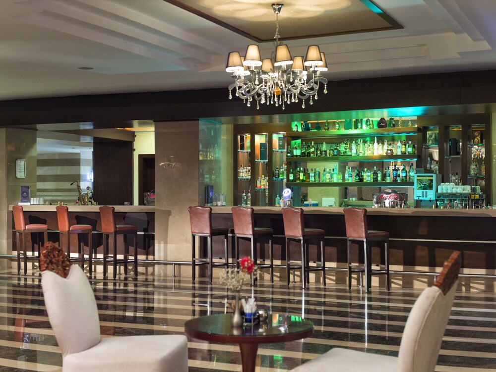Hotel Bar
