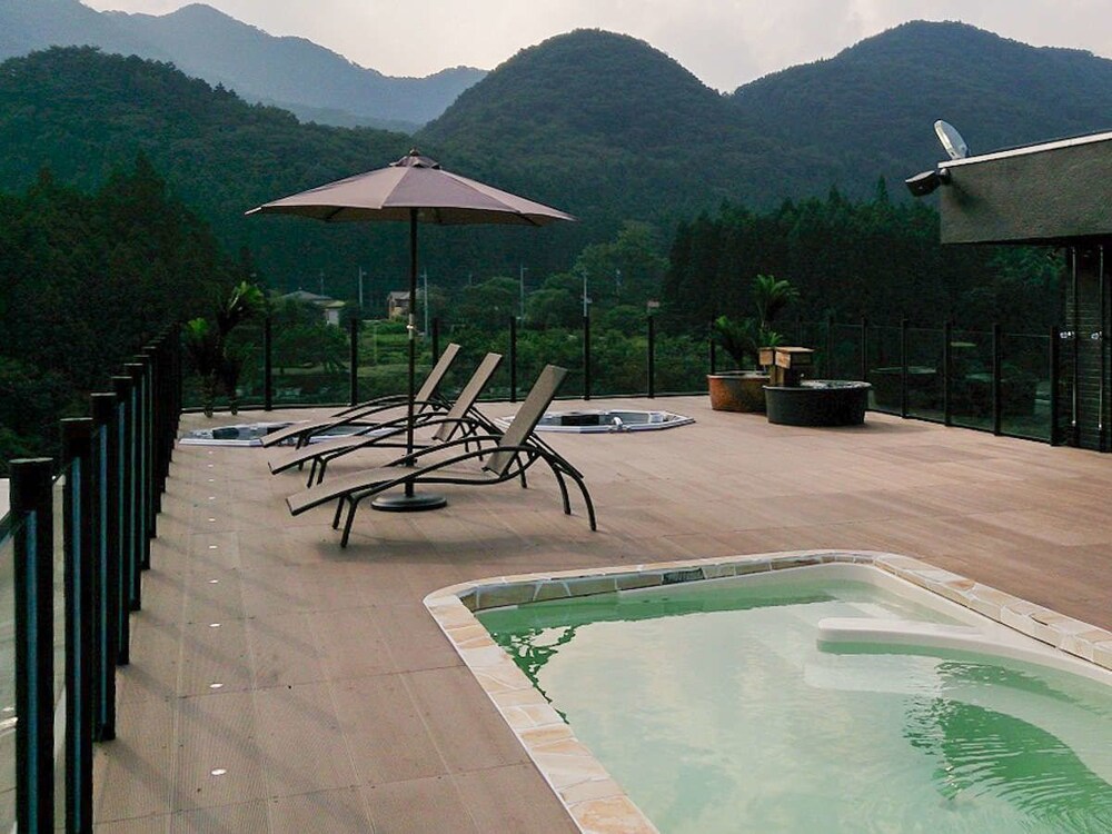 Sundeck