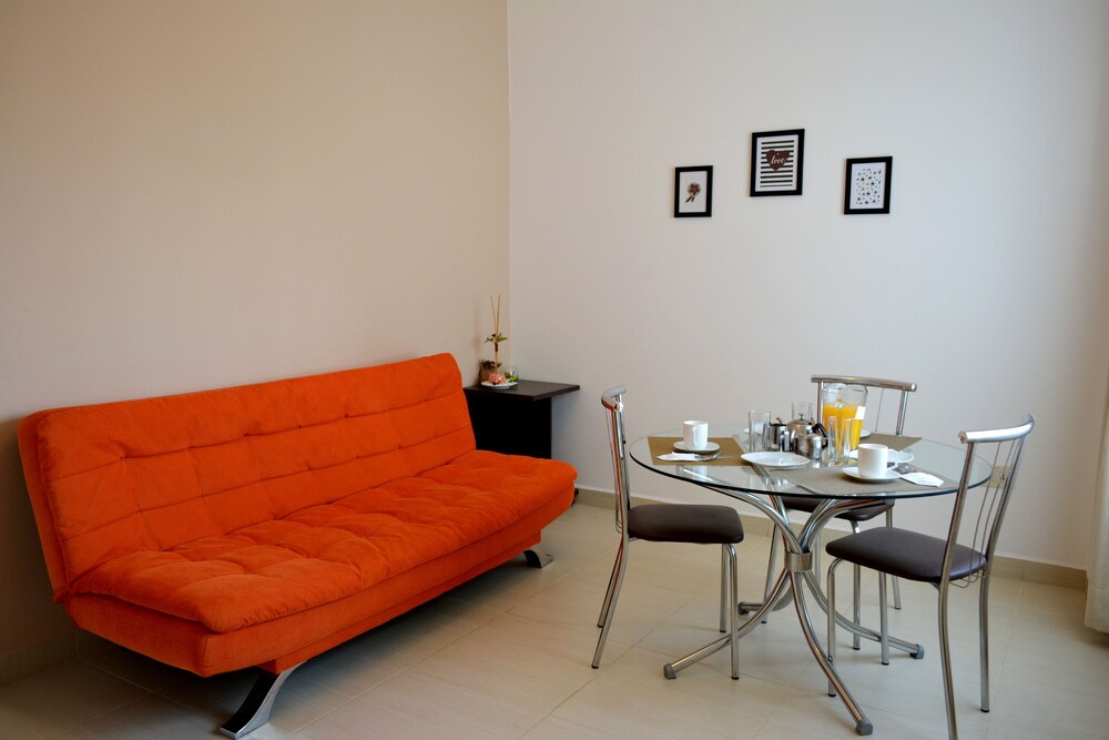 Apartment, 2 Single Beds (Plus) - Living Room