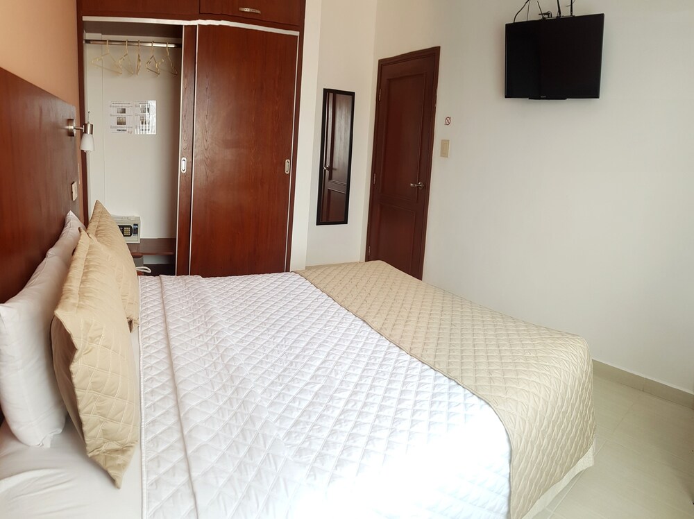 Apartment, 2 Bedrooms (Plus) - Guestroom
