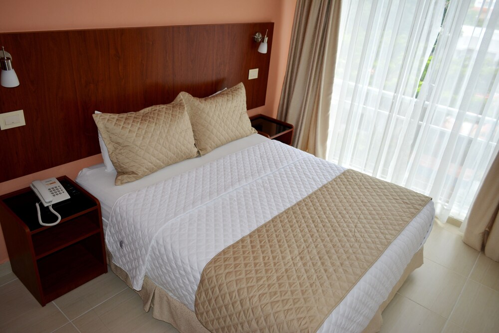 Apartment, 1 Double Bed (Plus) - Guestroom