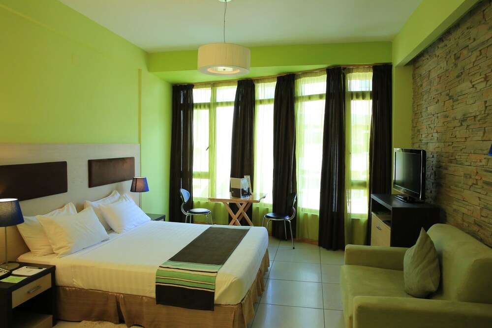 Standard Room, 1 King Bed - Guestroom