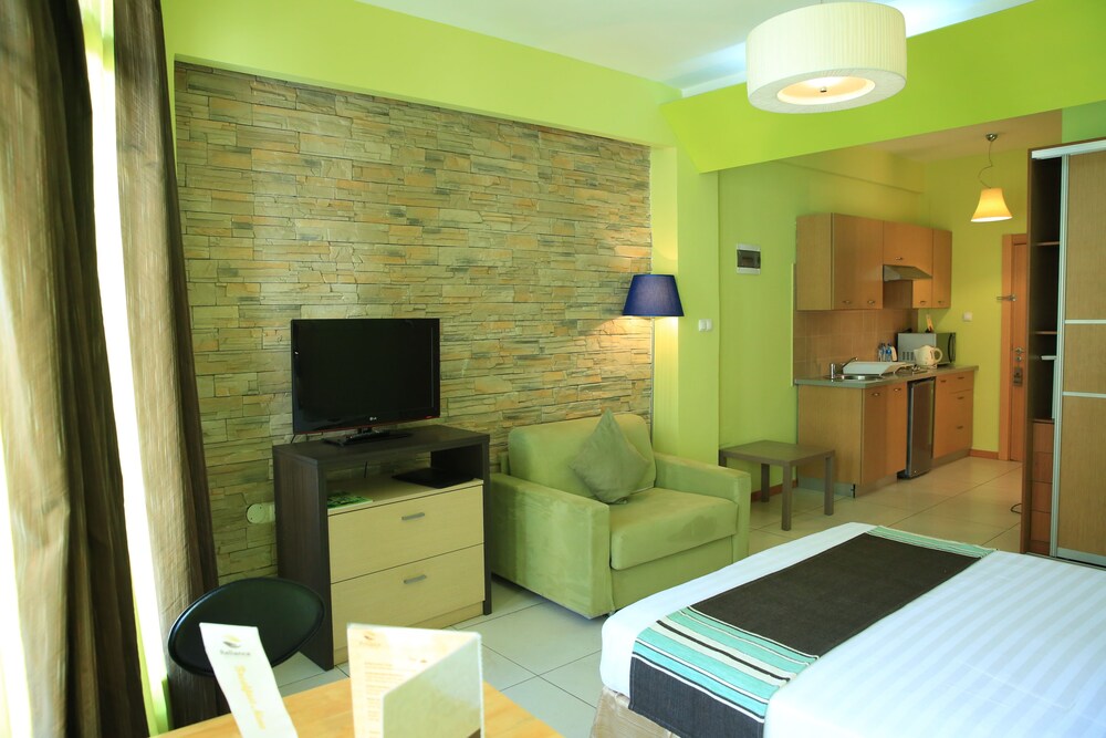 Standard Room, 1 King Bed - Guestroom