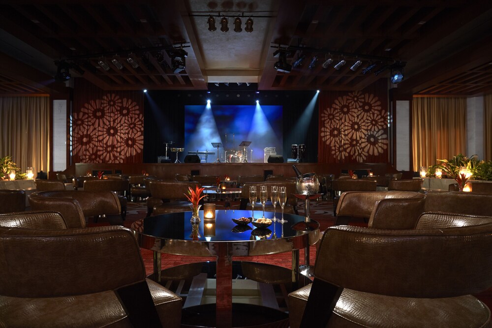 Hotel Lounge