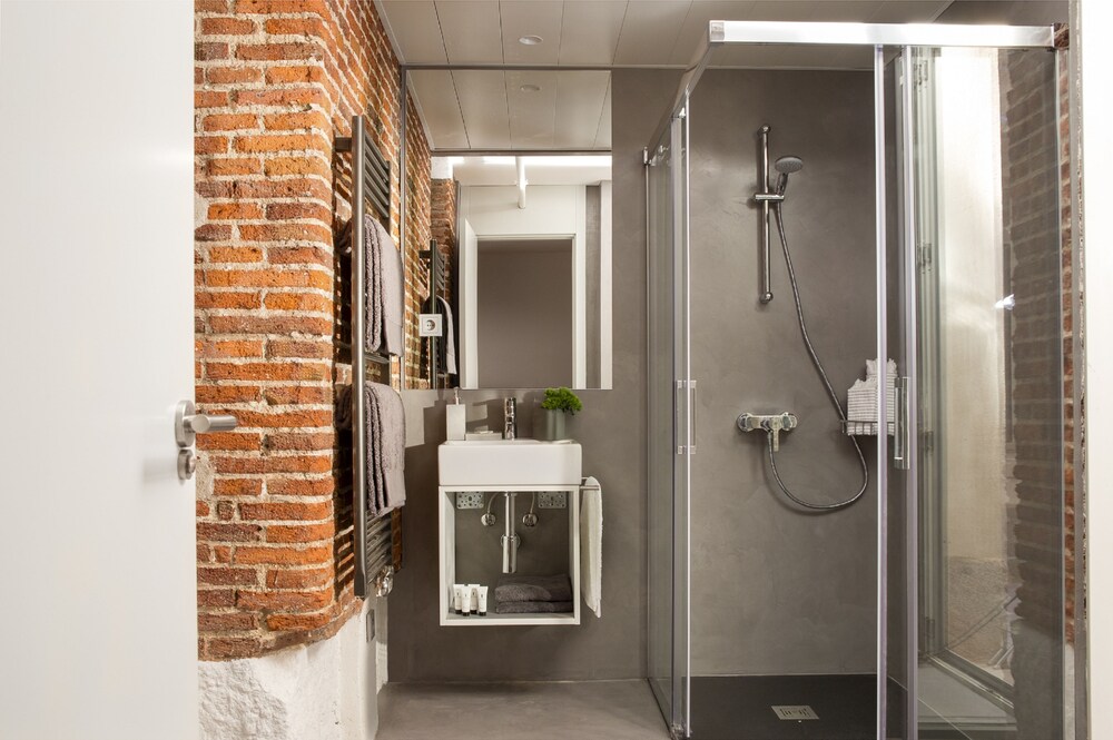 Standard Apartment, 2 Bedrooms, 2 Bathrooms (For 6 People) - Guestroom
