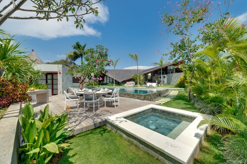 The Layar - Designer Villas & Spa