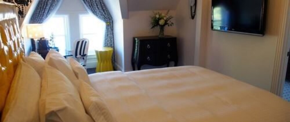 Guestroom