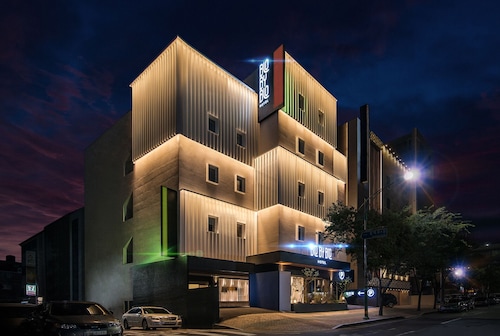 Blo By Blo Hotel