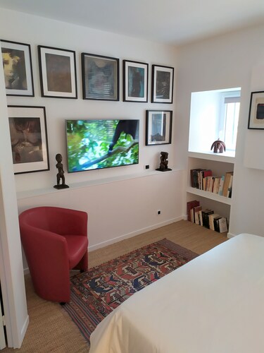 Grand appartement de charme sur la rivière