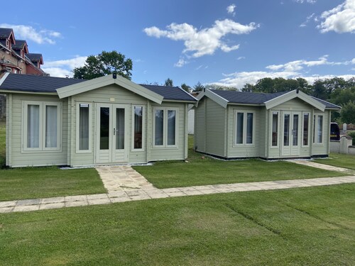 Viewbank Cabanas