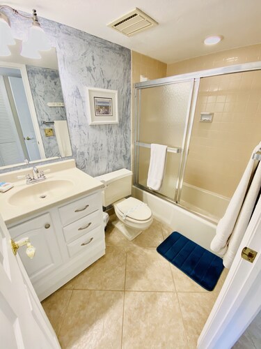 SALE 4K/MONTH WATERFRONT LISTING! Palm Breeze - Naples