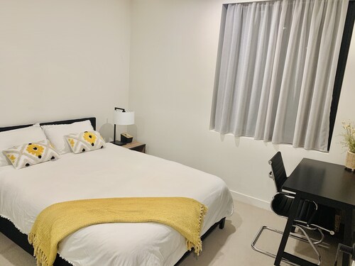 M-City 2BR/2BR Self Service Apartment