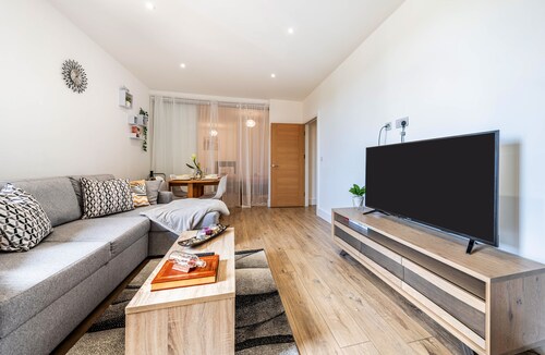 Mission Wave - Venture Apartment