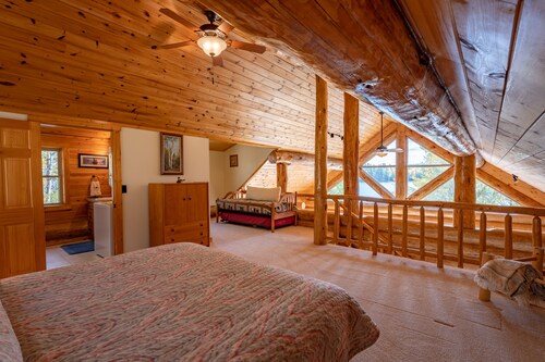 Stunning 4 Season Lake Burntside Log Cabin