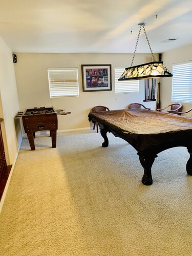 HENDERSON 6 bedroom home
