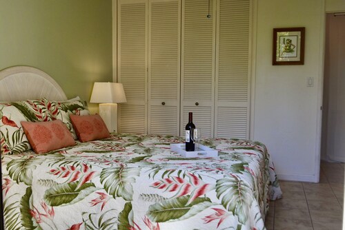 Turtle Bay One Bedroom Retreat