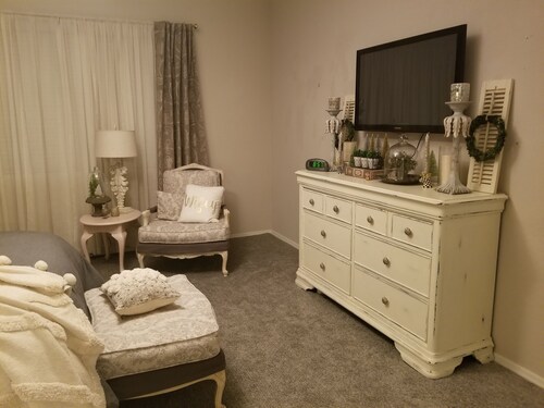 Designer Home in Granville. HOA maintained, secure community.