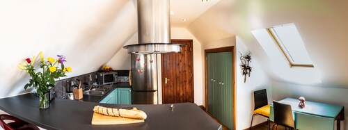The Boathouse has fantastic country views near spectacular coastal walks