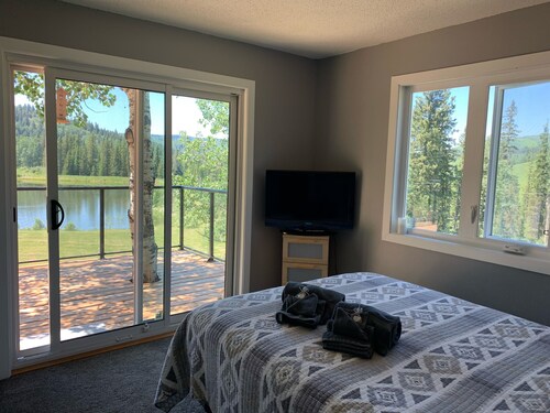 Lake Front living at it's best - Pick a season, create an adventure