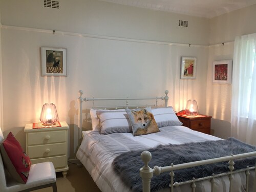 Private guest suite in home. Own entrance., spectacular views,