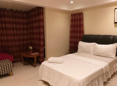 Planet G Hotel