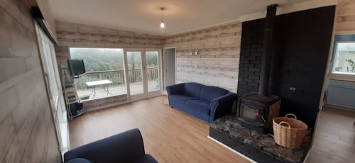 Classic Kiwi Bach Mokau with Seaviews