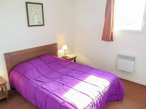 Bel appartement pour 4 personnes avec piscine, WIFI, TV, animaux admis et parking