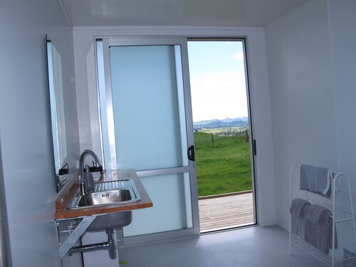 Waihi Gold Alpacas farmstay 1 or 2 people