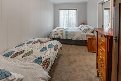 Enjoy the picturesque town and all the beautiful Gippsland Lakes has to offer
