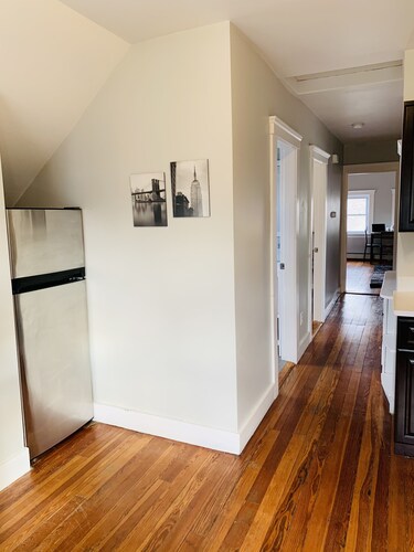 Modern & Cozy Apartment in Providence