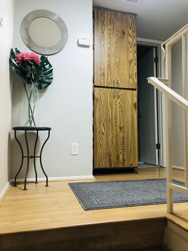 Cozy & quiet south Scottsdale retreat, pet-friendly