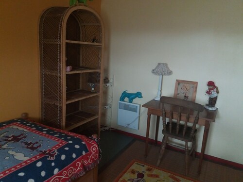 Les Mouettes B&B :Bord de Loire ,calme, nature ,jardin,suite familiale