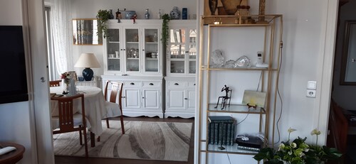 Appartement 70 m² avec balcon proche d'un beau parc et de la mer.