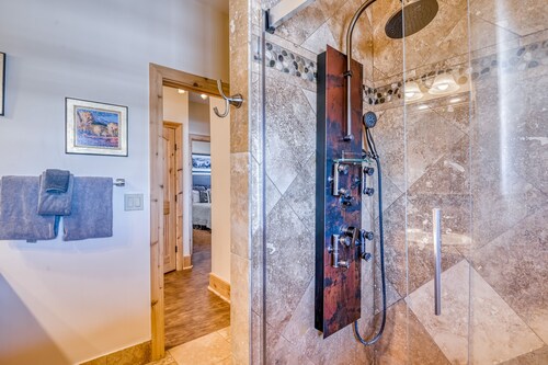 Beautiful & Secluded, Two-Story Home w/ Free WiFi, Gas Fireplaces, & a Fun Loft