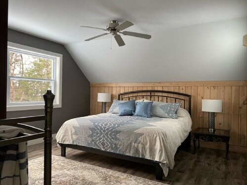 One Bedroom Loft with Spectacular Views of Richibucto River & Amazing Sunsets.